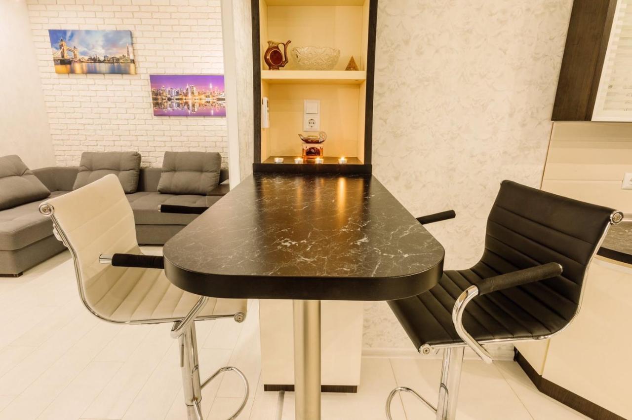 Center Apartments Zarechny Residential Complex Сумы Экстерьер фото